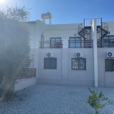 Penthouse Mountains Nature Bbq Sea And Pool View Quiet Agios Amvrosios (Kyrenia)