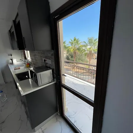 Penthouse Mountains Nature Bbq Sea And Pool View Quiet Agios Amvrosios (Kyrenia)